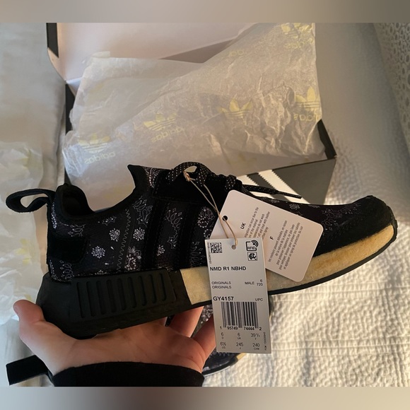 2022 Neighborhood x NMD R1 ‘Black Paisley Bandana - Picture 4 of 5